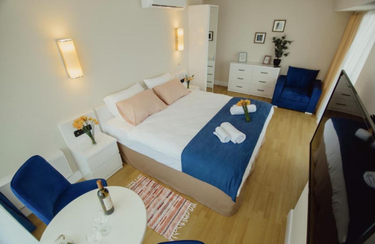 Sea Side Aparthotel In Orbi Complex Batumi Bagian luar foto