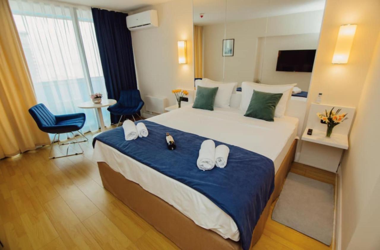 Sea Side Aparthotel In Orbi Complex Batumi Bagian luar foto